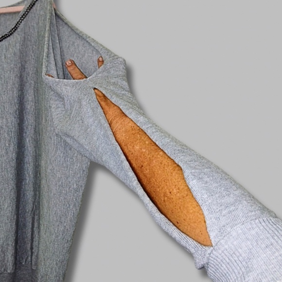 Lane Bryant Sweater Beaded Neckline Peek-Shoulder Ribbed Hem Knit Grey 22/24 NWT - Picture 4 of 7